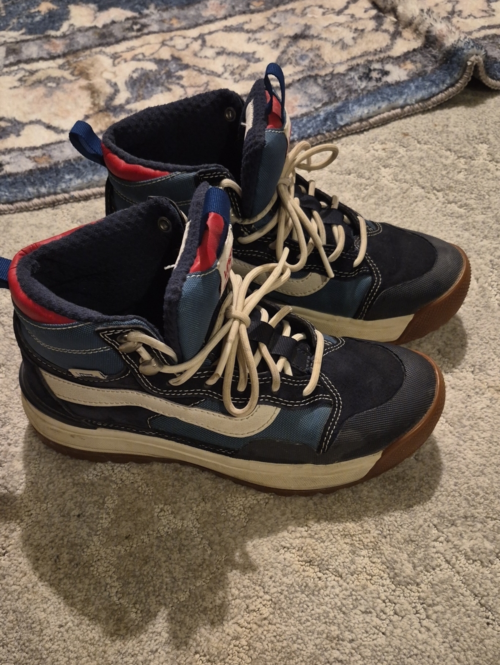 Vans UltraRange EXO Hi MTE (Mountain Edition) high-top winter/all-weather boots.